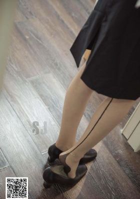 美女露乳房_HD影视在线观看