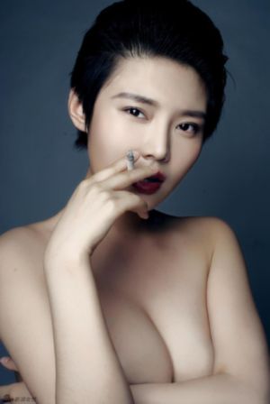 男女自偷自拍视频免费观看篇_4K手机免费观看完整