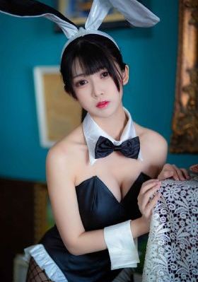 亚洲小说图片区综合在线_720免费全集观看